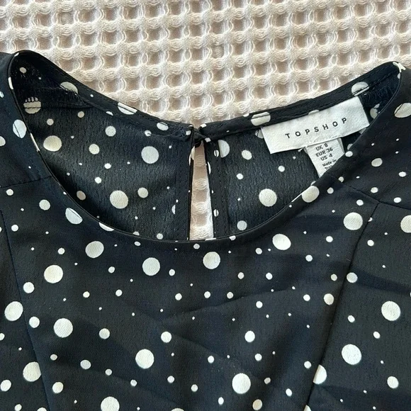 Chic Black and White Polka Dot Ruffle Top - Picture 7 of 10